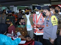 Foto: Kapolri Jenderal Listyo Sigit Prabowo, meninjau penegakan prokes terhadap Pelaku Perjalanan Internasional (PPI) yang masuk melalui Bandar Udara Soekarno-Hatta (Soetta), Tangerang.