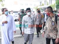 Foto: Menteri Koordinator Bidang Politik Hukum dan Keamanan Indonesia Mahfud MD melakukan kunjungan ke Surabaya Jawa Timur.