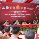Foto: Kapolda Jateng, Irjen Pol Ahmad Luthfi dan para pejabat utama, Asops dan Kakorlantas memberikan arahan terkait pengamanan Nataru.