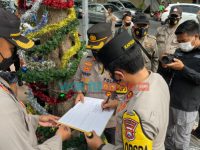 Foto: Kapolda Jawa Timur Irjen Pol Nico Afinta bersama Kapolrestabes Surabaya melakukan pengecekan pengamanan tahun baru 2022.
