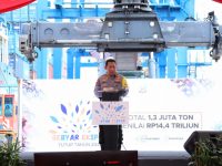 Foto: Kapolri Jenderal Listyo Sigit Prabowo menghadiri acara Gebyar Ekspor Tutup Tahun 2021, di Sulawesi Selatan (Sulsel).
