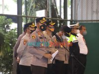 Foto: Kapolres Sumenep memimpin apel kesiapan pengamanan malam tahun baru 2022 di lapangan tenis Sanika Satyawada.