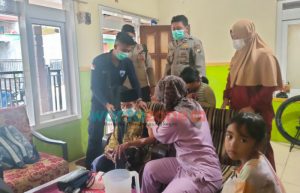 “Teman Vaksin” Aksi Kolaborasi Bhabinkamtibmas dan Babinsa Desa Sumberejo Redam Covid-19