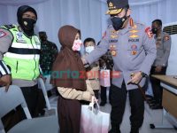 Foto: Kapolri Jenderal Listyo Sigit Prabowo menghadiri peluncuran vaksinasi merdeka anak di SDN 01 Mangga Dua Selatan, Sawah Besar, Jakarta Pusat.