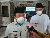 Foto: Bupati Jember Hendy Siswanto saat dikonfirmasi sejumlah wartawan, Kamis (6/1/2022).