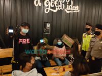Foto: Polda Jatim melaksanakan giat Patroli Kegiatan Rutin Yang Ditingkatkan (KRYD), mengantisipasi penyebaran virus Covid-19 varian Omicron.