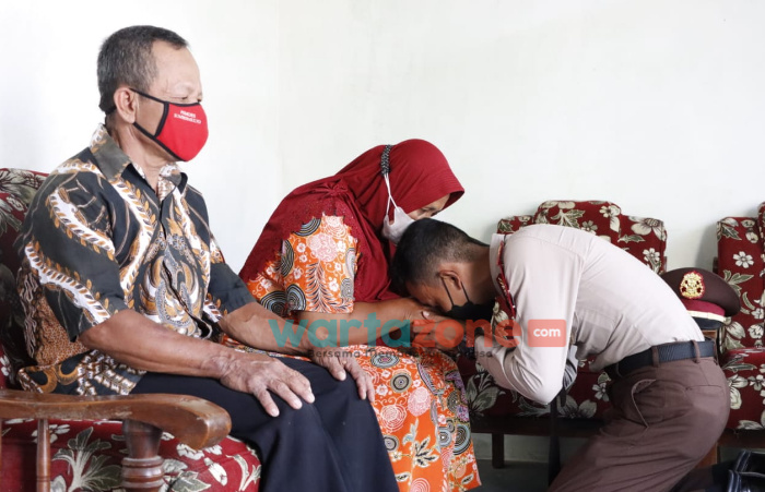 Foto: Veni Nardianto salah satu putra asal Jombang yang lolos pendidikan akademi kepolisian (Akpol).