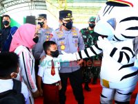 Foto: Kapolri Jenderal Listyo Sigit Prabowo menghadiri kegiatan akselerasi vaksinasi serentak di Gedung Dome Bale Rame, Kabupaten Bandung, Jawa Barat.