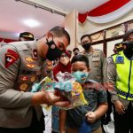 Foto: Polda Jatim menggelar vaksinasi anak usia 6 sampai 11 tahun secara serentak di 34 Sekolah di Seluruh Jawa Timur.