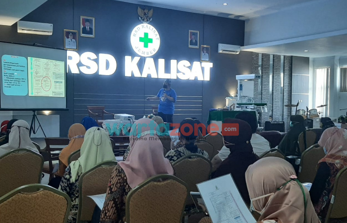 Foto: Kegiatan Workshop Resusitasi Neonatus yang di gelar di Aula RSD Kalisat, Sabtu (8/1/2022).