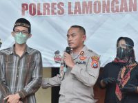 Foto: Kapolres Lamongan AKBP Miko Indrayana, mengklarifikasi informasi penangkapan pengedar atau bandar narkoba pada video viral yang beredar di masyarakat.