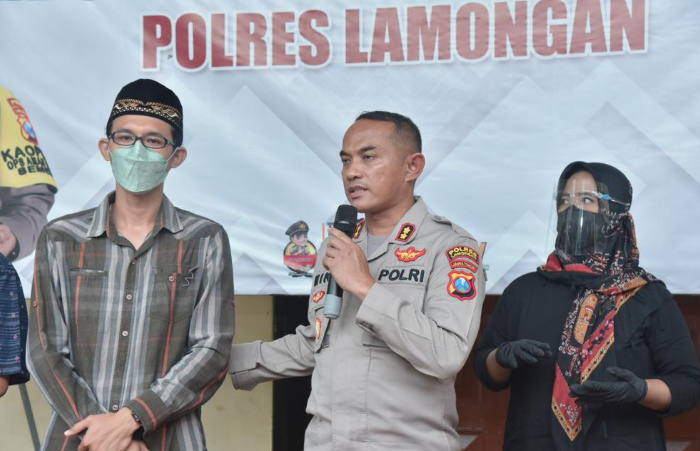 Foto: Kapolres Lamongan AKBP Miko Indrayana, mengklarifikasi informasi penangkapan pengedar atau bandar narkoba pada video viral yang beredar di masyarakat.