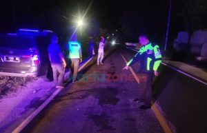 Kecelakaan di KM-21 Sumenep, Kijang Inova Seruduk Pengendara Motor