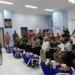 Foto: Rumah Sakit Bhayangkara Lumajang menerima bantuan alat canggih berupa mesin robot Ronaldo (Robot Nangkal Covid Omicron), dari BNI.