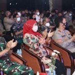 Foto: Forkopimda Jatim menggelar Perayaan Natal Tahun 2021 bersama TNI, Polri, ASN, dan masyarakat di Gedung Mahameru Mapolda Jatim, Jumat (14/1/2022).