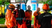 Foto: TRC BPBD Jember melakukan pengecekan ke lokasi terdampak longsor di wilayah Dusun Curah Ungkal, Desa Pace, Kecamatan Silo.