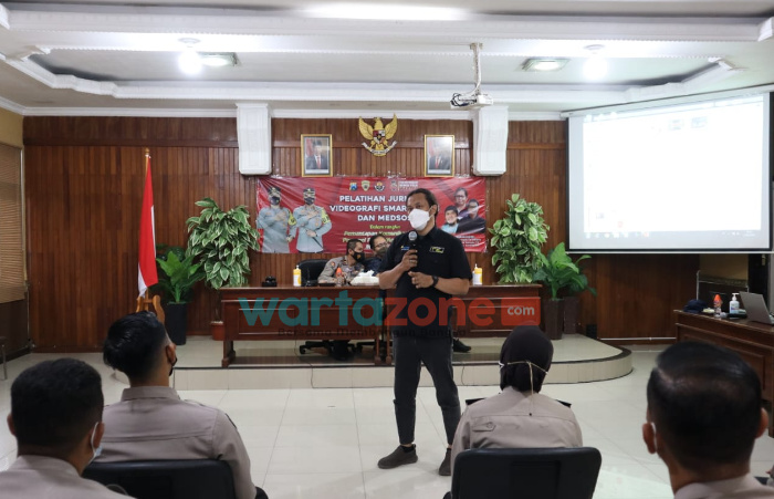 Foto: Polresta Mojokerto menggelar Pelatihan jurnalis, Videografi Smartphone dan Medsos.