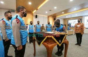 Wakapolda Jatim Pimpin Pakta Integritas dan Pengambilan Sumpah Seleksi SIPSS 2022