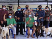 Dinyatakan Sembuh, Para ODGJ Asal Madiun Dapat Hadiah Sepasang Kambing dari Kapolres