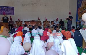 Gebyar Vaksinasi Anak Ala Perayaan Ulang Tahun, Bupati Sumenep Beri Hadiah Para Siswa