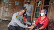 Kapolres Situbondo Door to Door Edukasi Lansia Untuk Divaksin