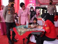 Kejar Herd Immunity, Polres Bojonegoro Gandeng Yayasan Kemala Bhayangkari Gelar Vaksinasi Anak