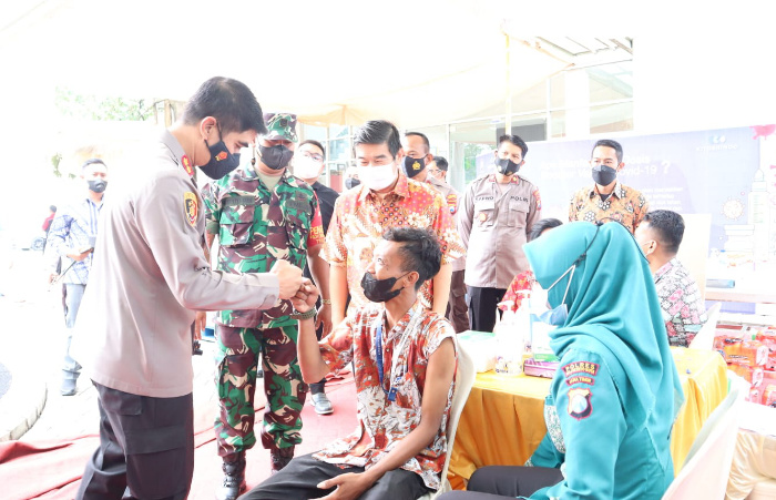 Polresta Mojokerto, Manajemen PT Kitoshindo International Biotech, Kitoshindo Group, pencapaian vaksinasi 100 persen,