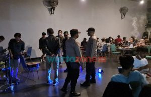 Pamor Keris Polsek Kedungwaru Bubarkan Pertunjukan Live Musik di Warung Kebunsari Tulungagung