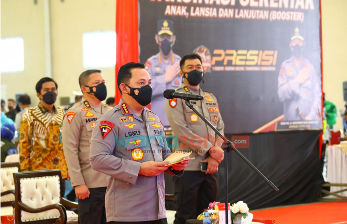 Perkuat Akselerasi Vaksinasi, Kapolri Minta Warga Siap Hadapi Lonjakan Covid-19