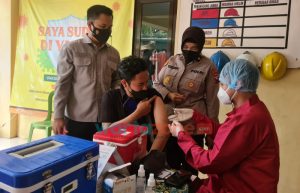 Polresta Malang Kota Kembali Gelar Piramida dan Vaksinasi Booster Awak Media