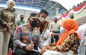 Tinjau Vaksinasi Se-Indonesia, Kapolri Dorong Percepatan Target Dosis Dua dan Booster