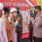 Tokoh Agama di Jatim Ikut Vaksinasi, Kapolri_ Jadi Penyemangat Kita Semua