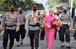 Tongkat Estafet Kepemimpinan Polres Bondowoso Berganti, Begini Pesan Kapolres Baru AKBP Wimboko
