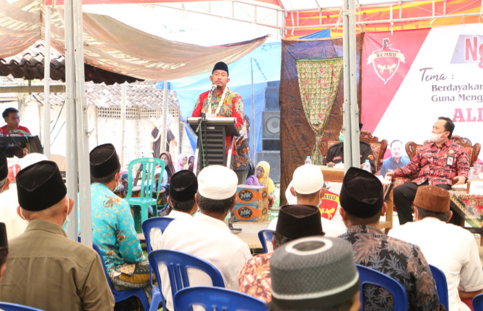 Bupati Sumenep, Bupati Achmad Fauzi, Ngopi Bareng Petani, Bupati Sumenep Ngopi Bareng petani, Berita Sumenep,