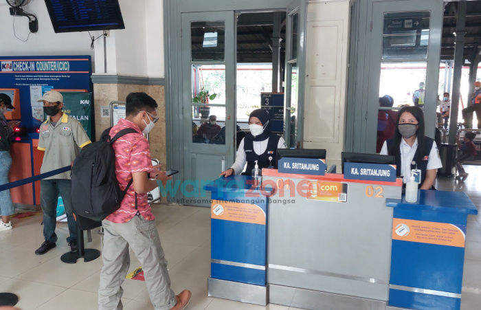 Hari Pertama Naik Kereta Api Tanpa Skrining, Okupansi Penumpang Meningkat