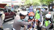 Helm Gratis di Operasi Keselamatan Semeru 2022 yang Digelar Polresta Malang Kota