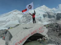 Januar Hermanto_ Sosok Penakluk Everest Asal Sumenep Madura, Kibarkan Bendera SAI