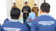 Lepas Rombongan Bimtek PABPDSI, Bupati Sumenep Ajak BPD Kerja Cepat Bangun Sinergi dengan Kepala Desa