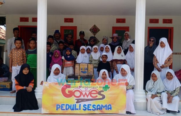 Peduli Sesama, Komunitas Goes Pamekasan Gelar Baksos di Pulau Giliraja