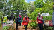 Puan Maharani Kunjungi Pulau Oksigen Terbaik ke Dua di Dunia, Bupati Sumenep Jadi Penerjemah Bahasa Madura.