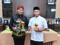 BPRS Bhakti Sumekar Boyong Penghargaan, Bupati Sumenep Jadi Top Pembina BUMD 2022