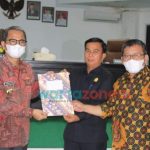 Bupati Ya'atulo Gulo Hadiri Paripurna LKPJ Bupati Nias Tahun Anggaran 2021