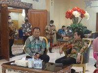 Menteri Desa Tawarkan Bupati Jember Kembangkan Potensi Pisang Cavendish