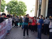 Peringati Hari Kartini, Sejumlah Mahasiswa di Jember Gelar Aksi Tolak Kekerasan Seksual