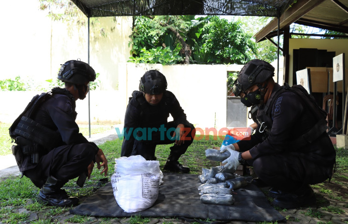 Produksi Petasan di Bulan Ramadan, Polres Jember Amankan Dua Pelaku