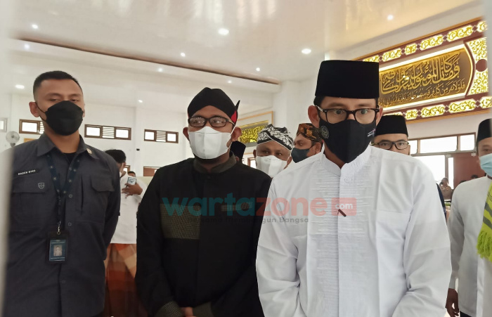 Respon Pencapresan 2024 di Hadapan Para Kiai Madura, Sandiaga Uno_ Saya Ikut Ulama Saja