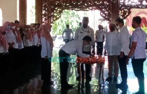 Bupati Pamekasan Lantik 274 Guru P3K, Sematkan Harapan Kemajuan Pendidikan
