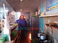 Dapur Warung Lalapan Terbakar, Pemadaman Pakai Handuk Dibasahi Air