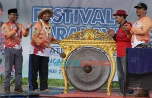 Festival Paralayang Puncak Lanjari Sumenep Berlangsung Meriah