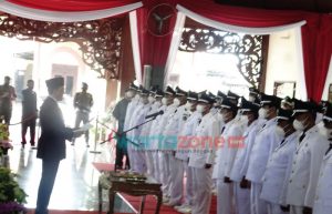 Lantik 72 Kepala Desa Terpilih, Bupati Pamekasan: Semoga Amanah dan Membawa Desa Menjadi Makmur